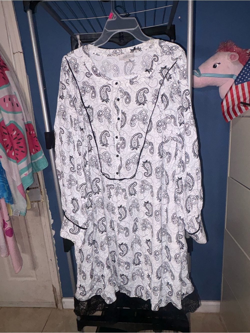LOFT Outlet White and Black Paisley Top